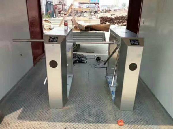 �Б�(y��ng)�T