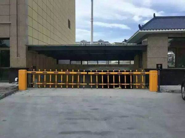 ͣ܇�����l